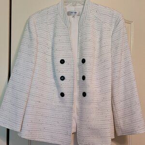 Jones studio blazer